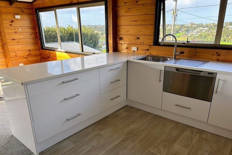 Photo of property in 26 Kauri Road, Stanmore Bay, Whangaparaoa, 0932