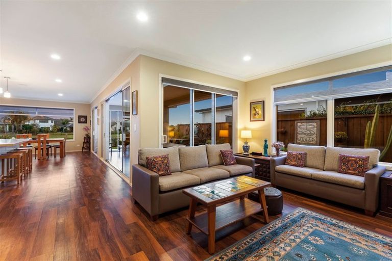 Photo of property in 163 Oriental Parade, Papamoa Beach, Papamoa, 3118