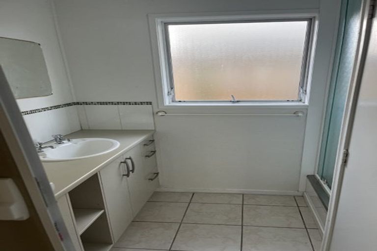 Photo of property in 1/59 Stredwick Drive, Torbay, Auckland, 0630