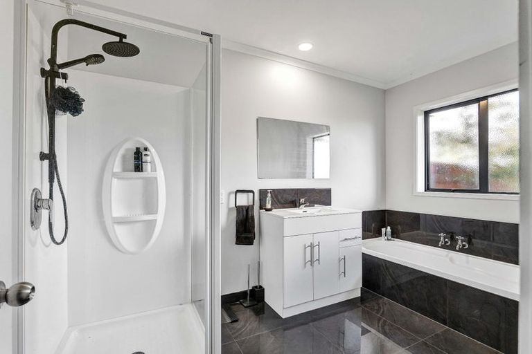 Photo of property in 402 Hursthouse Road, Tarurutangi, Inglewood, 4389