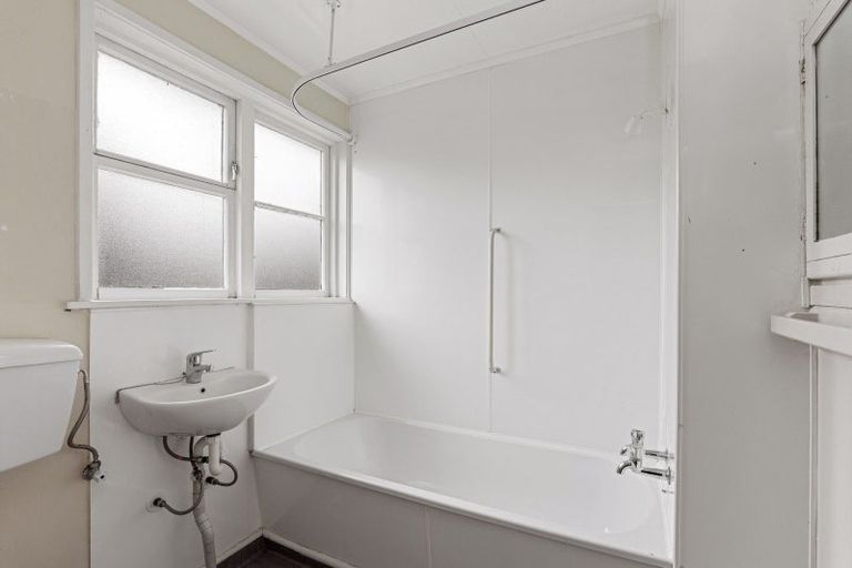 Photo of property in 21 Shirley Road, Mairehau, Christchurch, 8013