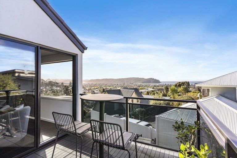 Photo of property in 107 Pacific View Drive, Whangamata, 3620