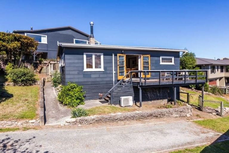 Photo of property in 21 Kurupae Road, Hilltop, Taupo, 3330