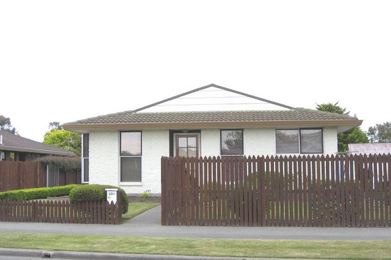 Photo of property in 20 Radiata Avenue, Parklands, Christchurch, 8083