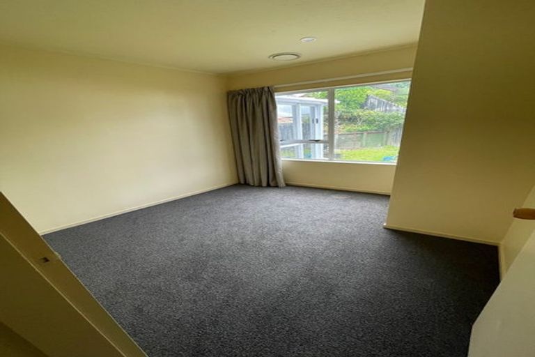 Photo of property in 146 Mark Avenue, Grenada Village, Wellington, 6037