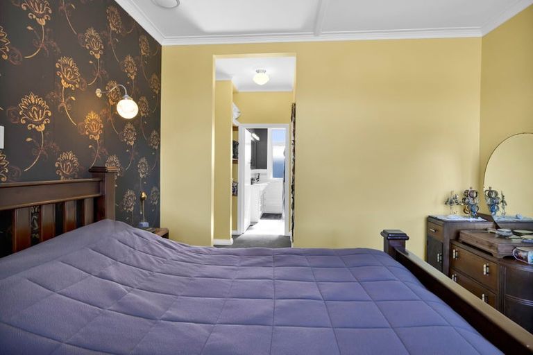 Photo of property in 330 South Road, Hawera, 4610