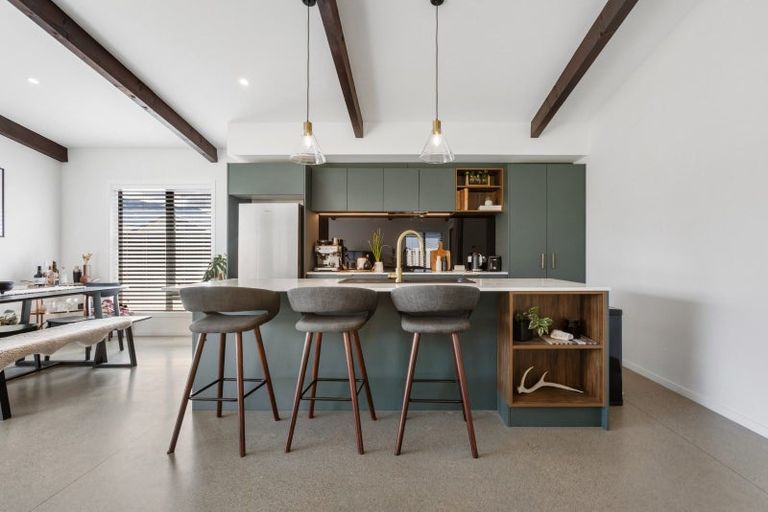 Photo of property in 38 Longview Drive, Lake Hawea, 9382