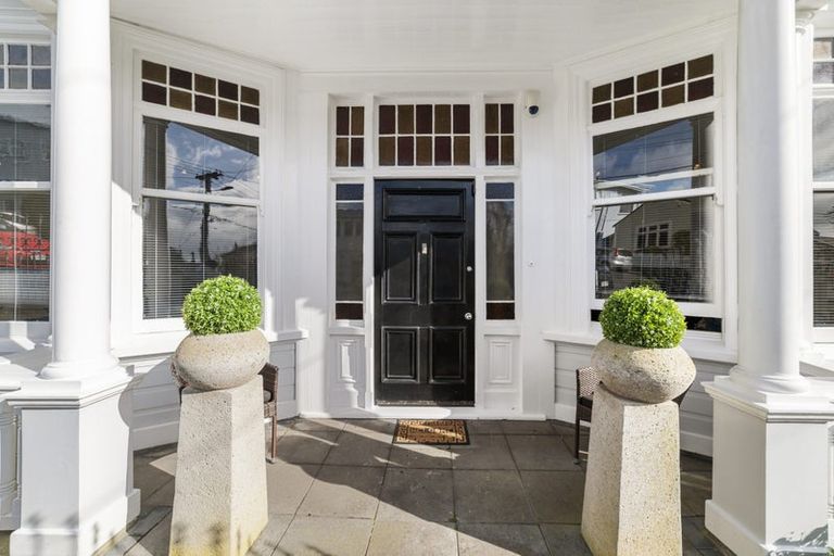 Photo of property in 86 Nairn Street, Mount Cook, Wellington, 6011