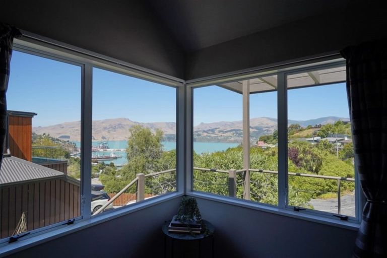 Photo of property in 54 Voelas Road, Lyttelton, 8082