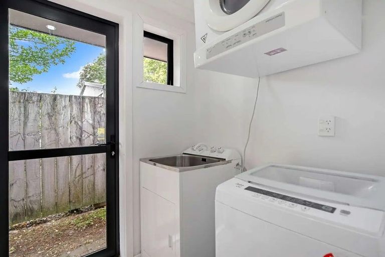 Photo of property in 215a Fox Street, Hamilton East, Hamilton, 3216