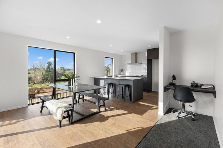 Photo of property in 11 Lumino Terrace, Peacocke, Hamilton, 3206