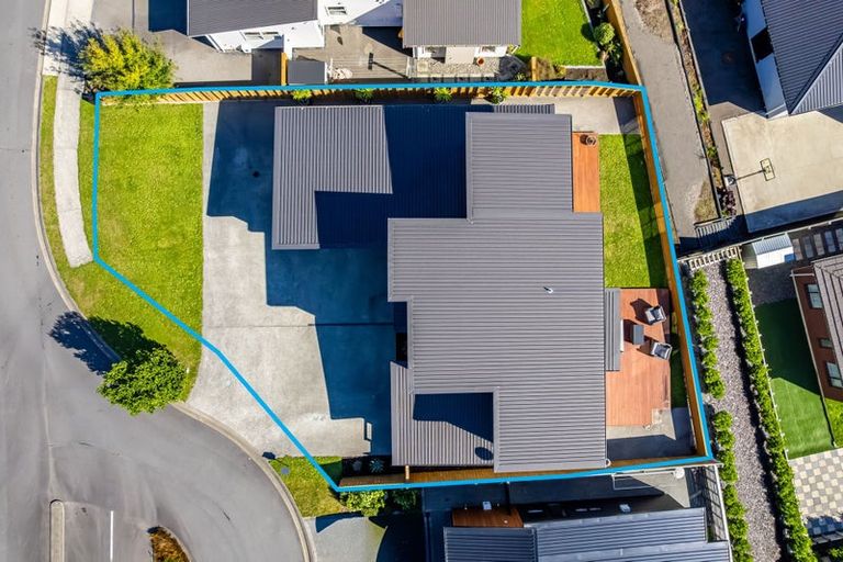 Photo of property in 3 Okataina Way, Aotea, Porirua, 5024