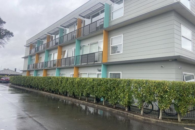 Photo of property in 19 Charles Street, Papatoetoe, Auckland, 2025