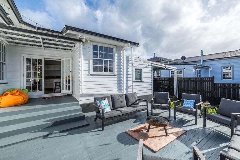 Photo of property in 30 Jordan Terrace, Lansdowne, Masterton, 5810