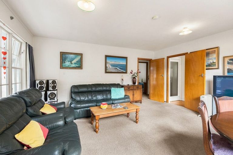 Photo of property in Regency Flats, 6/29-45 Miramar North Road, Miramar, Wellington, 6022