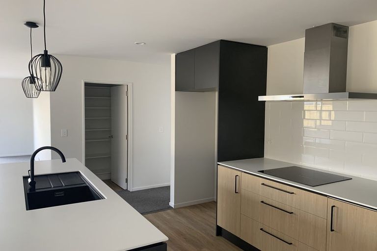 Photo of property in 38 Eileen Way, Rolleston, 7615