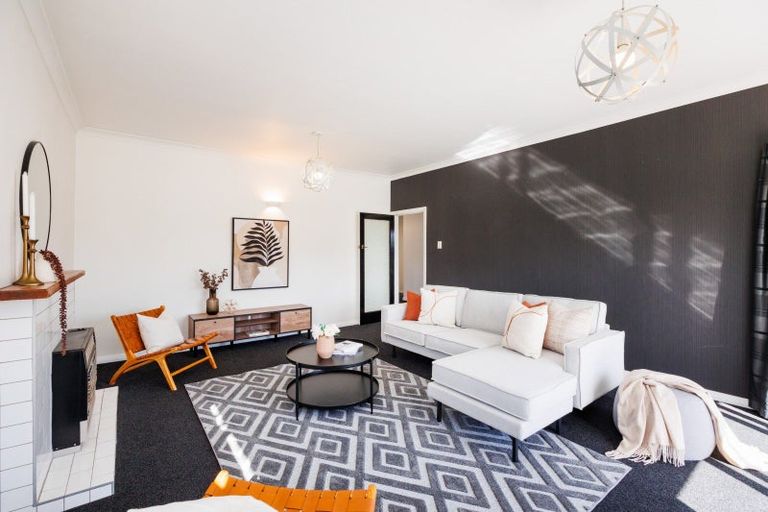 Photo of property in 18 East Street, Terrace End, Palmerston North, 4410