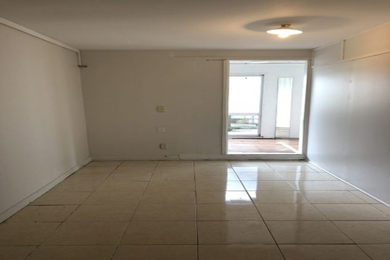 Photo of property in 621 Massey Road, Mangere, Auckland, 2022