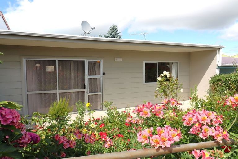 Photo of property in 4 Mersey Street, South Hill, Oamaru, 9400