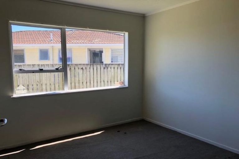 Photo of property in 55 Kindergarten Drive, Conifer Grove, Takanini, 2112