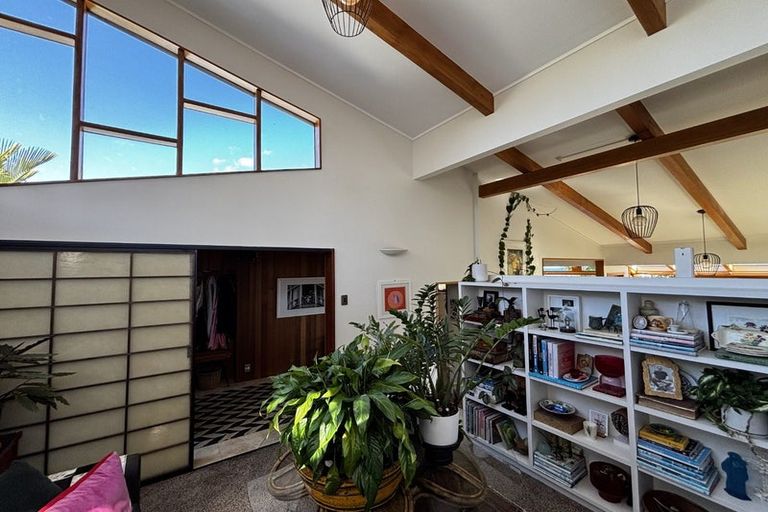 Photo of property in 163 Vivian Street, New Plymouth, 4310