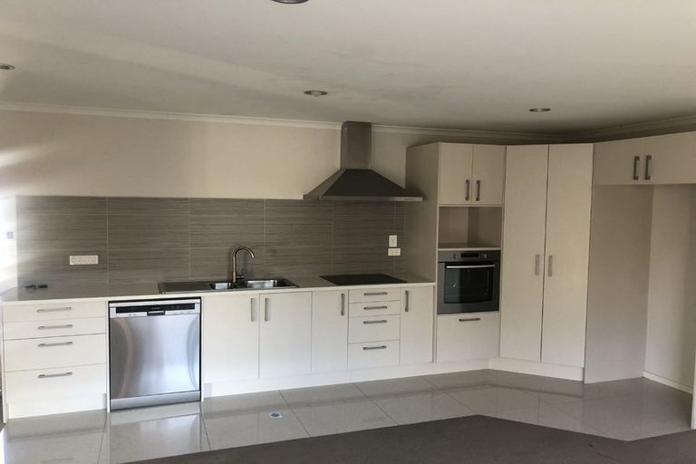 Photo of property in 22u4 Maitland Street, Frankton, Hamilton, 3204