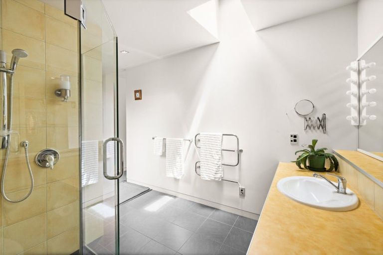 Photo of property in 35 Church Road, Taradale, Napier, 4112