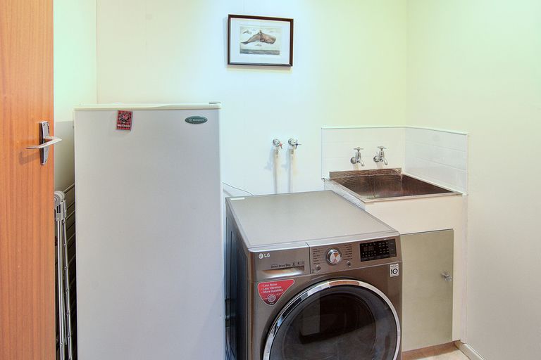 Photo of property in 9 Cambridge Terrace, Masterton, 5810