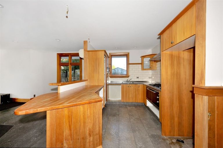 Photo of property in 31 Cleveland Street, Edgeware, Christchurch, 8013