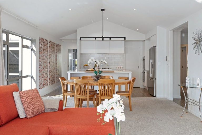 Photo of property in 31 Benmore Crescent, Pyes Pa, Tauranga, 3112