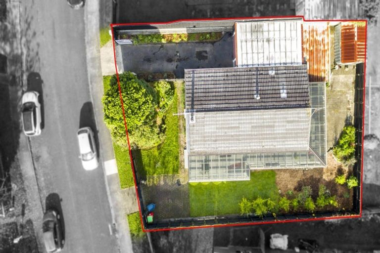 Photo of property in 2/23 Roband Crescent, Brown Owl, Upper Hutt, 5018