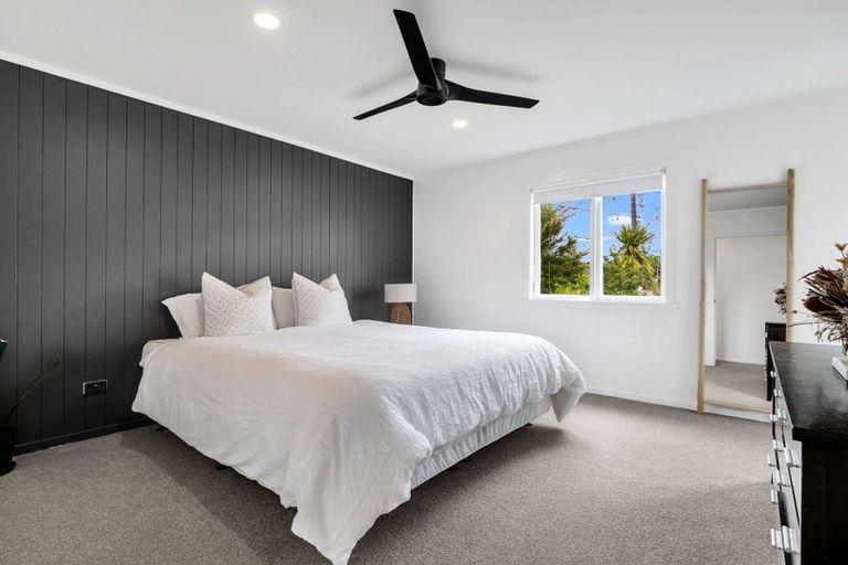 Photo of property in 1 Melia Place, Stanmore Bay, Whangaparaoa, 0932