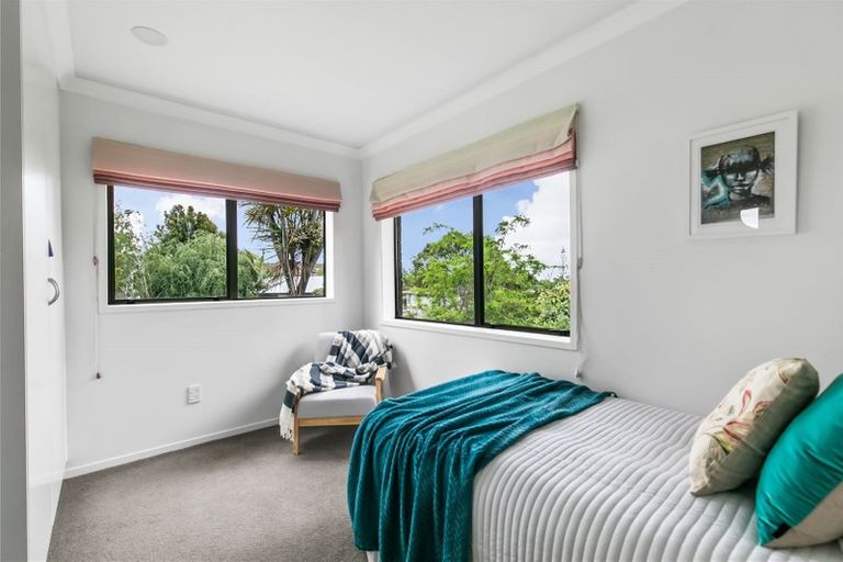 Photo of property in 4 Janome Place, Bucklands Beach, Auckland, 2014