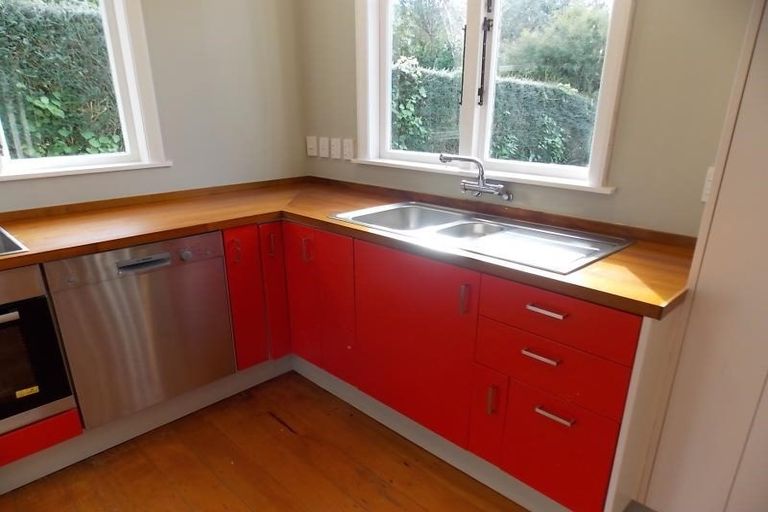 Photo of property in 70 Chamberlain Road, Karori, Wellington, 6012