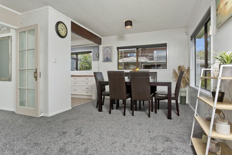 Photo of property in 2/38 Birkdale Road, Birkdale, Auckland, 0626