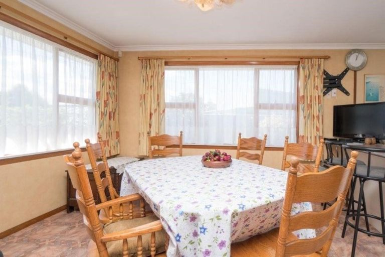 Photo of property in 317 South Road, Hawera, 4610