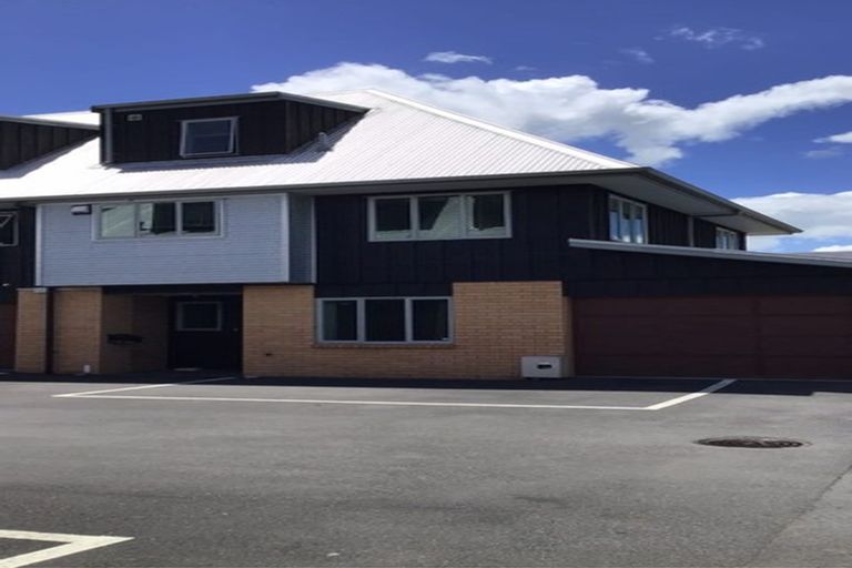 Photo of property in 43d Cook Street, Hamilton East, Hamilton, 3216