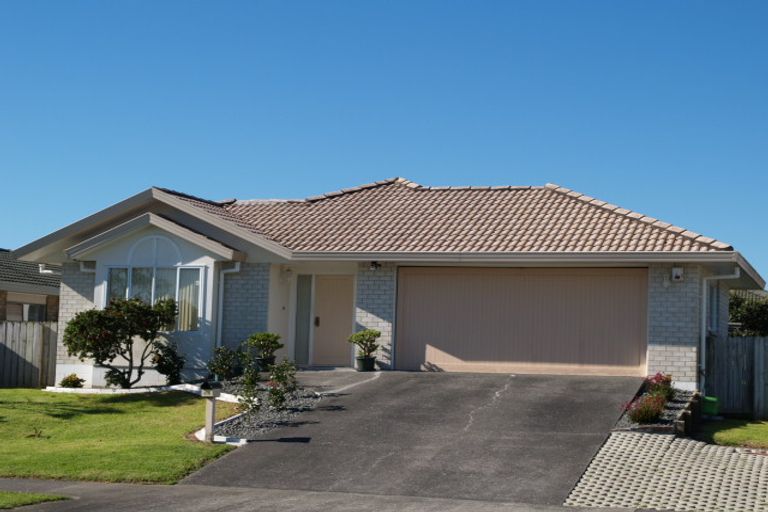 Photo of property in 66 Millhouse Drive, Northpark, Auckland, 2013