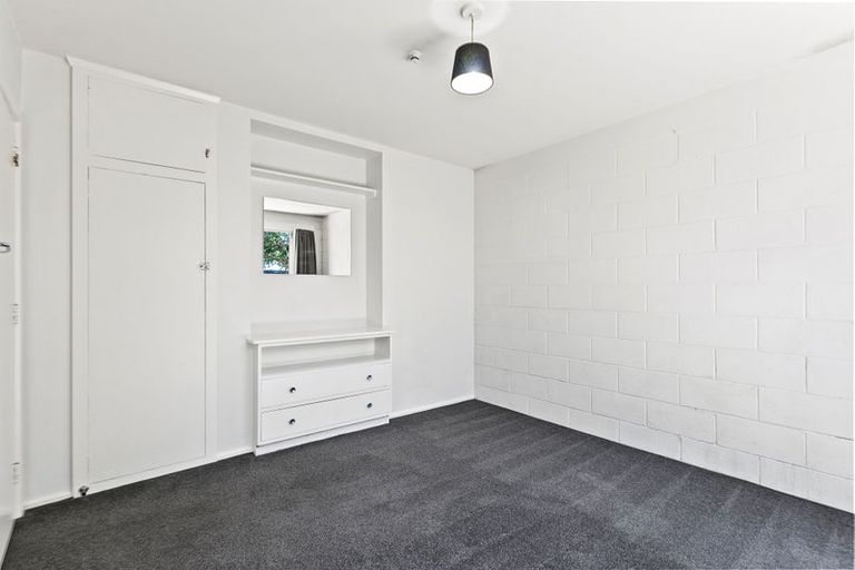 Photo of property in 1/267 Pages Road, Wainoni, Christchurch, 8061