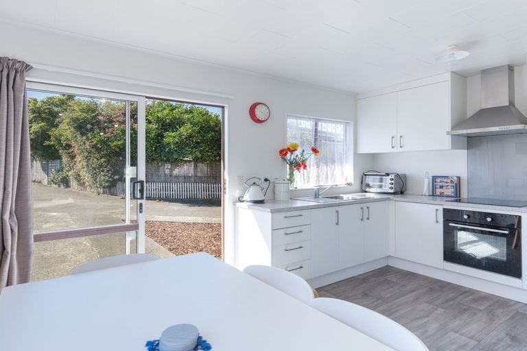 Photo of property in 1/11 Lichfield Street, Stoke, Nelson, 7011