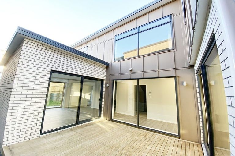 Photo of property in 38 Artemis Way, Flat Bush, Auckland, 2019