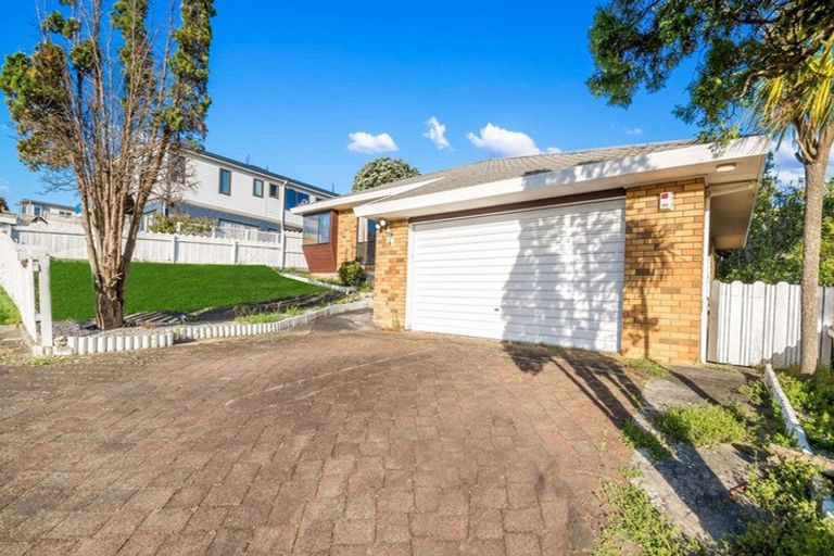 Photo of property in 40 Pigeon Mountain Road, Half Moon Bay, Auckland, 2012