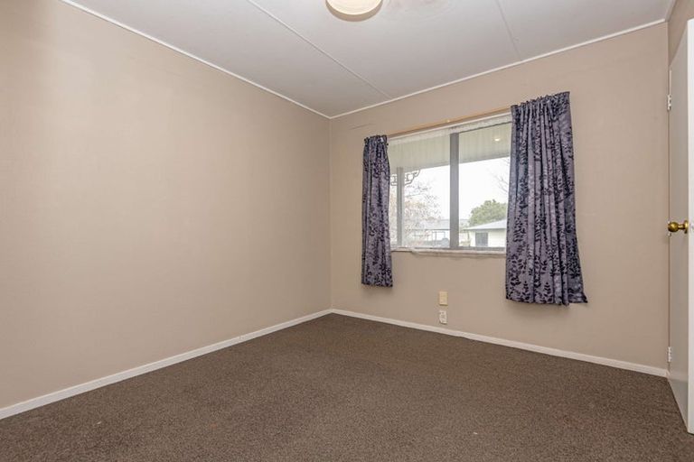 Photo of property in 21 Dahlstrom Grove, Kelvin Grove, Palmerston North, 4414