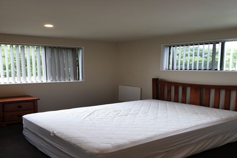 Photo of property in 100 Rattray Street, Riccarton, Christchurch, 8041