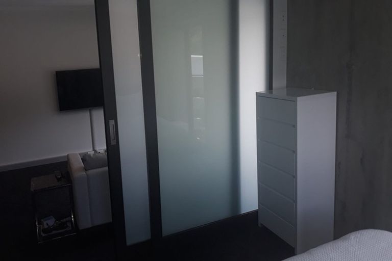 Photo of property in Frame Apartments, 903/111u Molesworth Street, Thorndon, Wellington, 6011