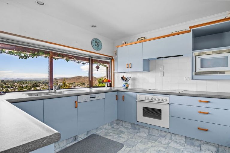 Photo of property in 13 Craig Place, Bridge Hill, Alexandra, 9320