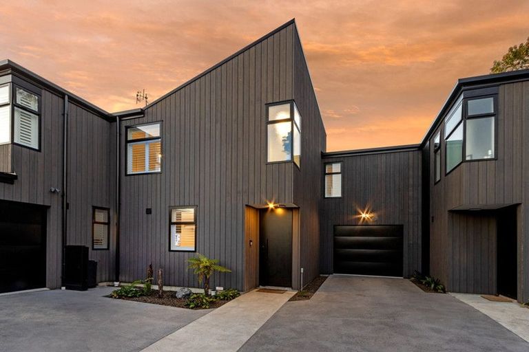 Photo of property in 91 Innes Road, St Albans, Christchurch, 8052