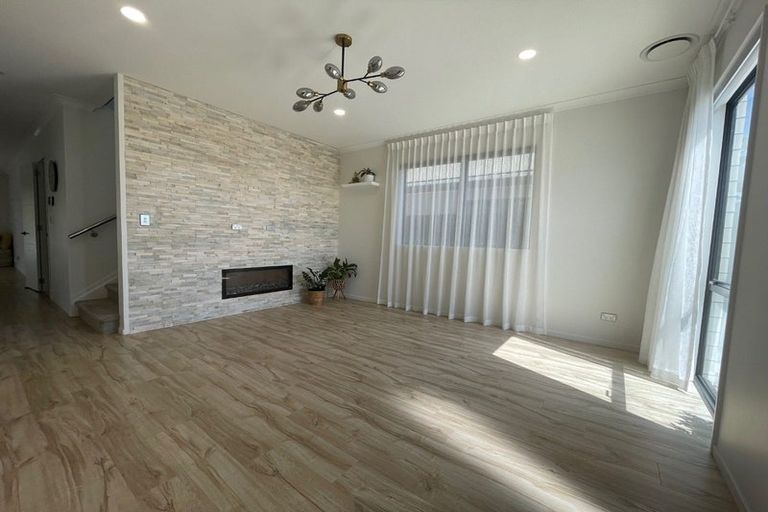 Photo of property in 24 Matahae Drive, Flat Bush, Auckland, 2019