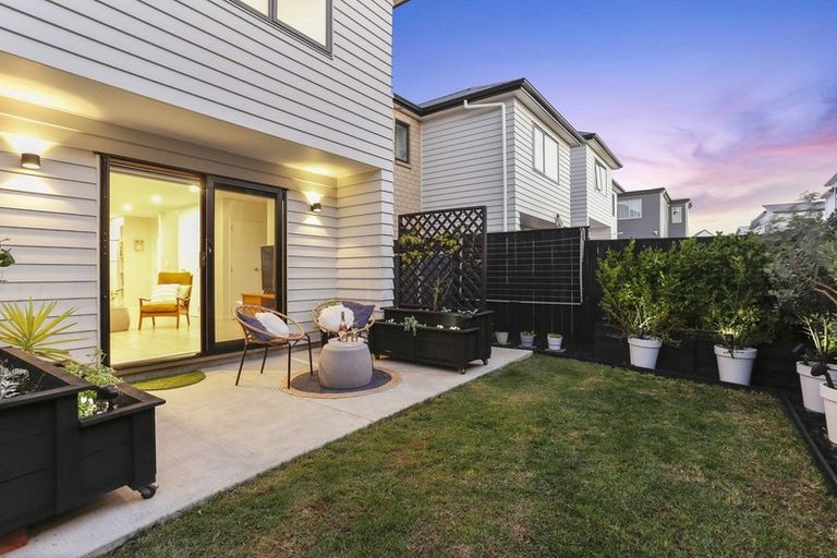Photo of property in 26 Kearns Drive, Hobsonville, Auckland, 0616