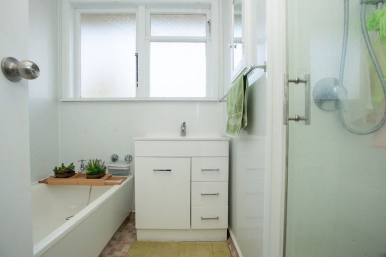 Photo of property in 4 Oxford Place, Taradale, Napier, 4112